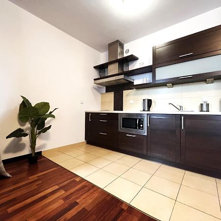 Jagielly Apartment ~ Self Check-In 24H ~ Parking & Lift Wrocław Exterior foto