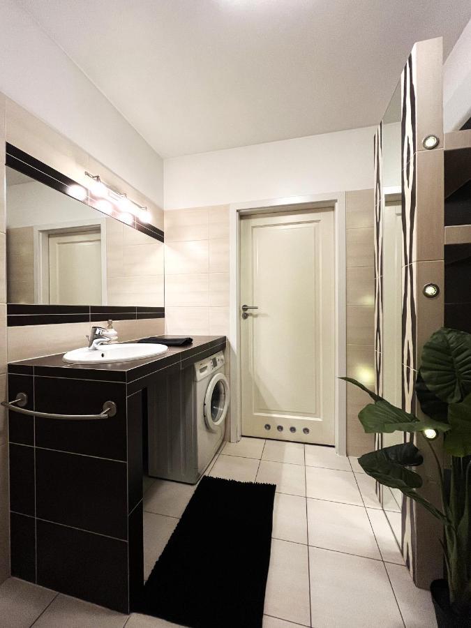 Jagielly Apartment ~ Self Check-In 24H ~ Parking & Lift Wrocław Exterior foto
